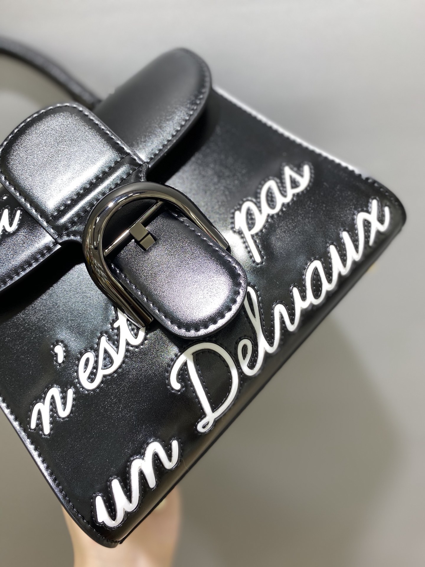 델보 레터링 브리앙 박스백 미니